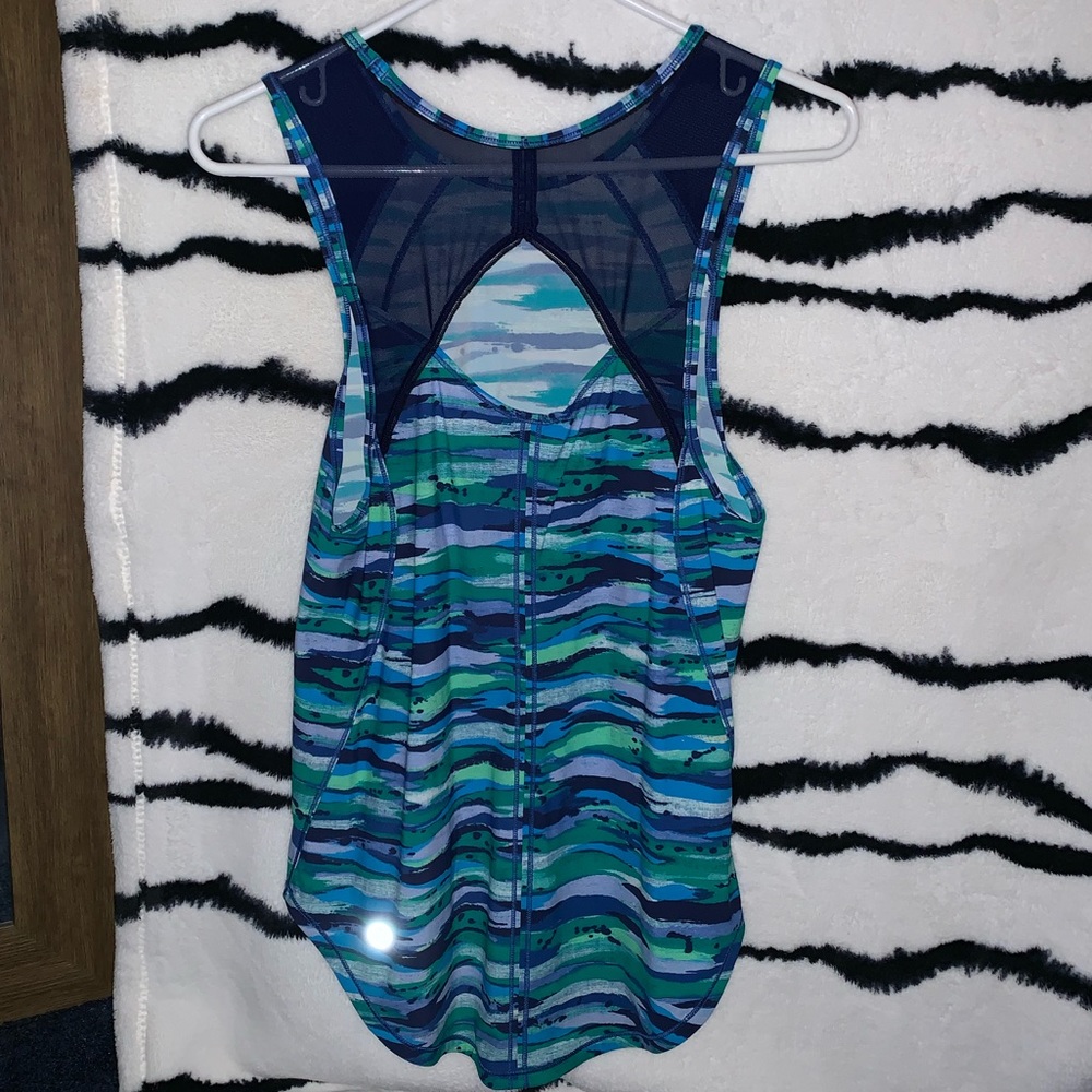 Lululemon Short Sleeve - Picture 2 of 2